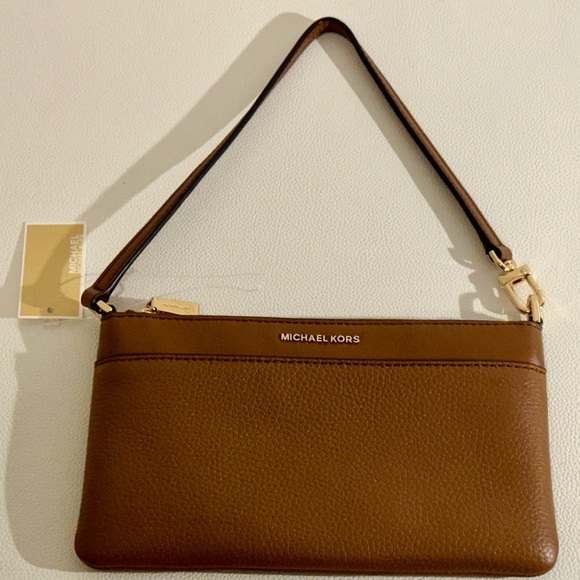 Michael Kors Handbags - Michael Kors Jet Set Brown Leather Shoulder Baguette Bag • Gold Hardware • NWT